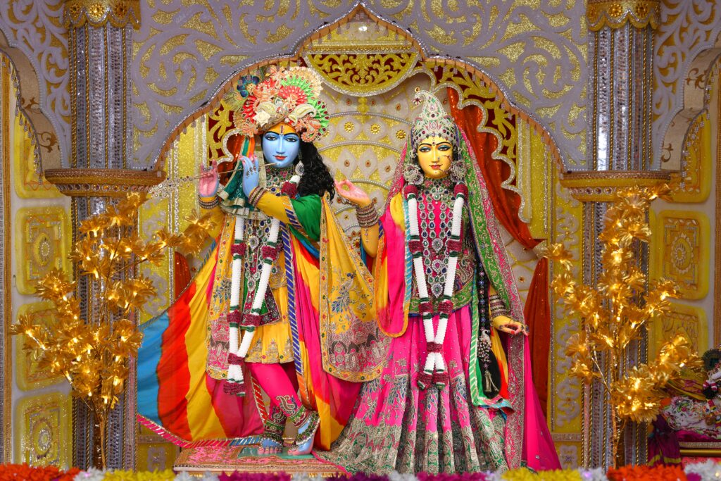 Radha Krishna in Pink